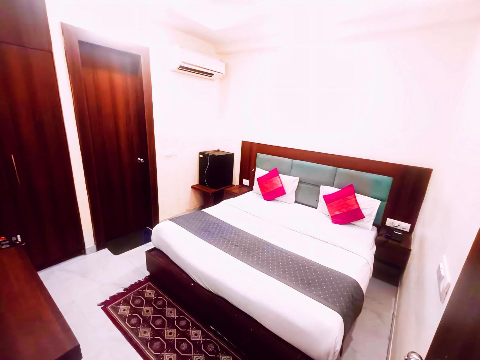 Hotel Shiva International Near By Igi Airport Neu-Delhi Exterior foto